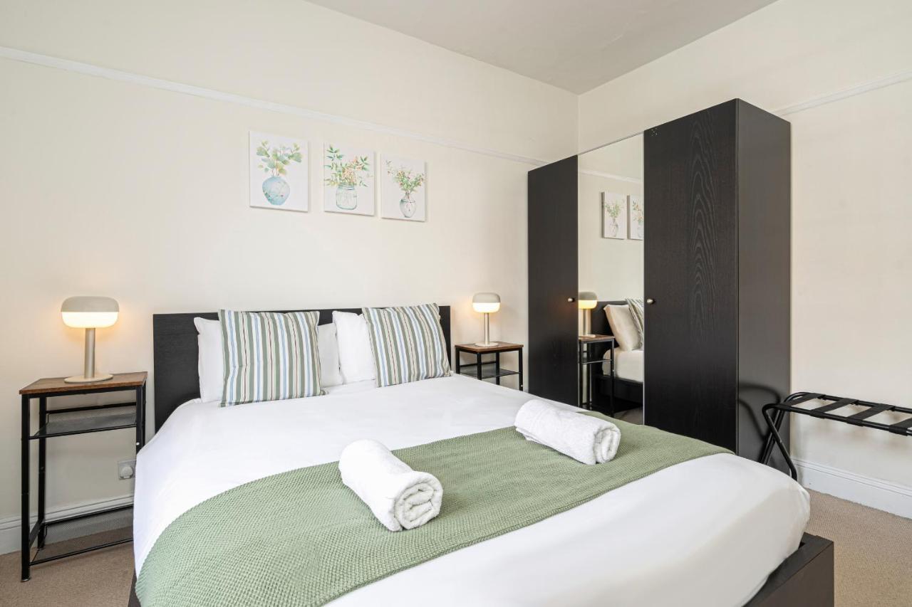 لندن Beautiful 3 Bedroom Apartment Near Marble Arch And Oxford Street المظهر الخارجي الصورة